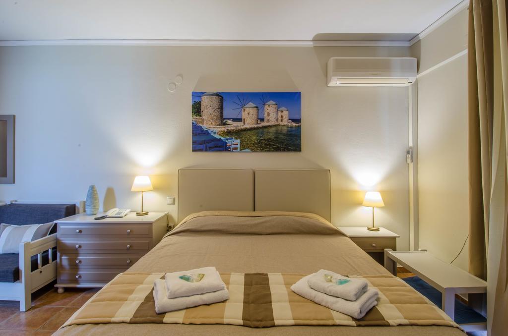 Plaka Studios Карфас Екстер'єр фото