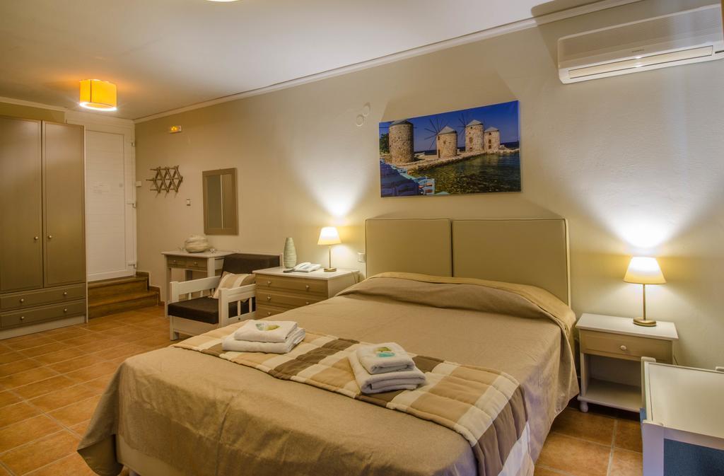Plaka Studios Карфас Екстер'єр фото