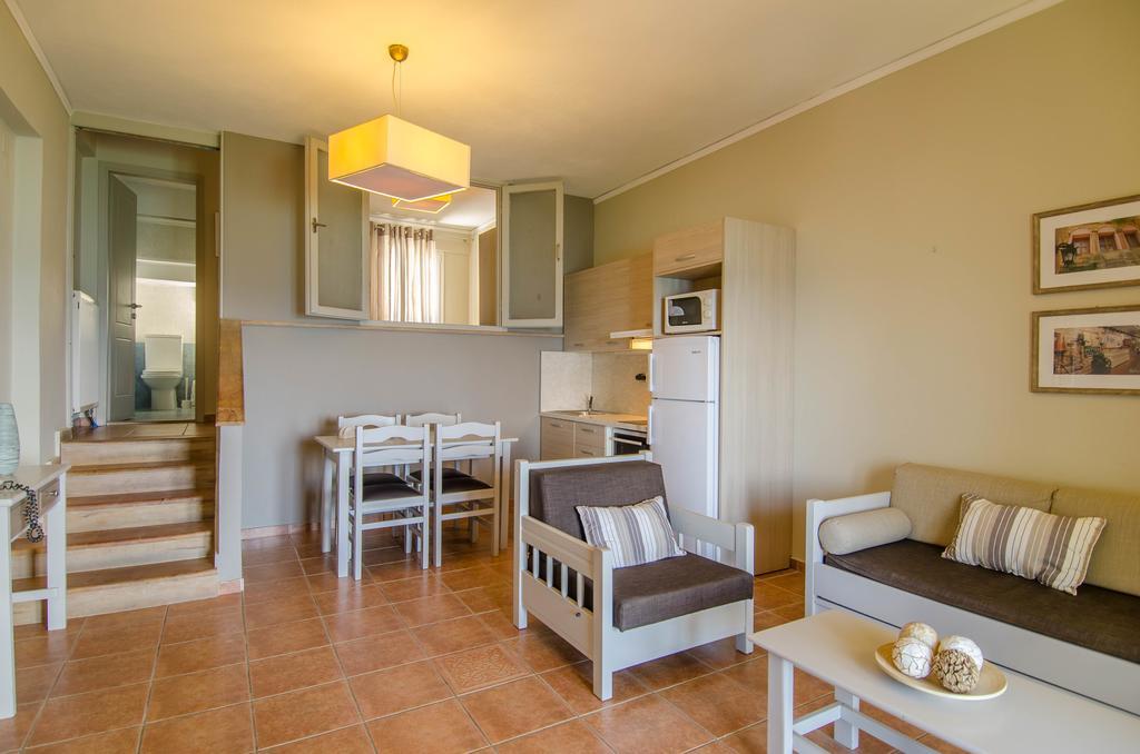 Plaka Studios Карфас Екстер'єр фото