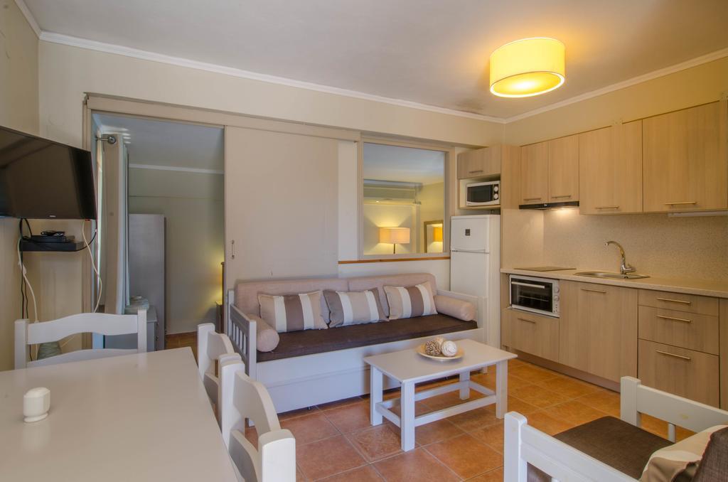 Plaka Studios Карфас Екстер'єр фото